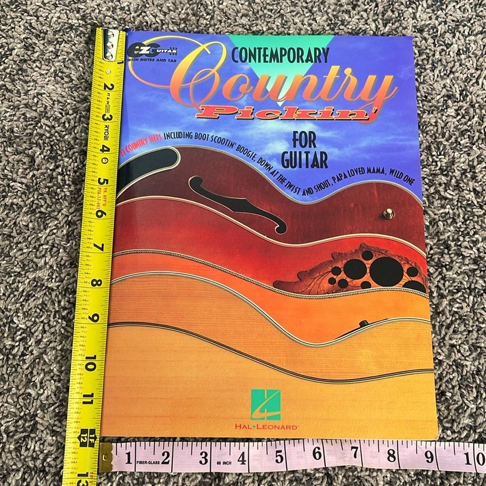 Guitar sheet music Country Music paperback bound book guitar notes